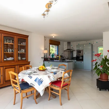 Rivage By Interhome Trégastel